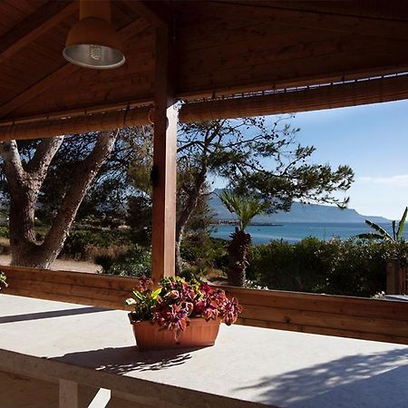 Casa Con Verande Sul Mare A 2 Minuti A Piedi Dalla Spiaggia Custonaci Exterior photo