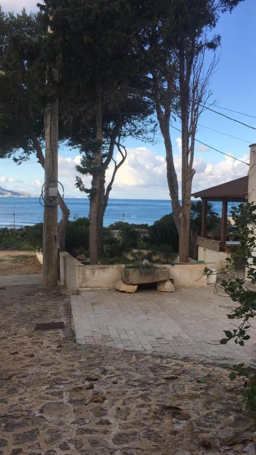 Casa Con Verande Sul Mare A 2 Minuti A Piedi Dalla Spiaggia Custonaci Exterior photo