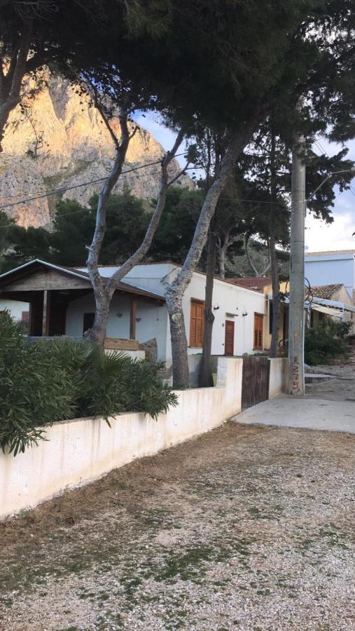 Casa Con Verande Sul Mare A 2 Minuti A Piedi Dalla Spiaggia Custonaci Exterior photo